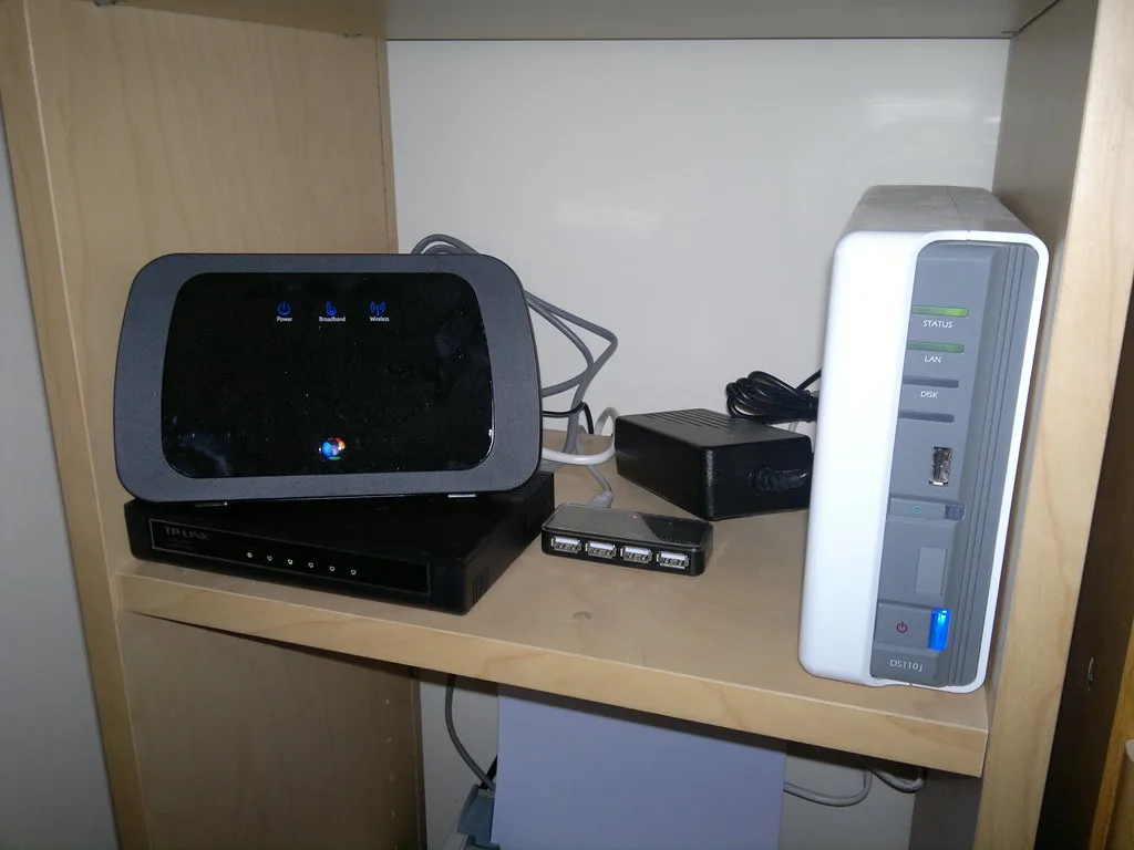 The router shelf (January 2012)